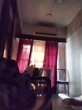 Snapshot of jenilmax chatting on 02/15/26, 12:25 jenilmax online show from 02/15/26, 12:25