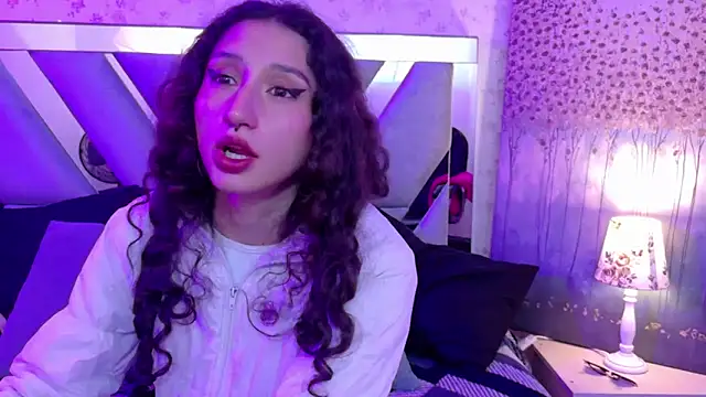 Queenjenn   online show from 04/22/26, 11:28