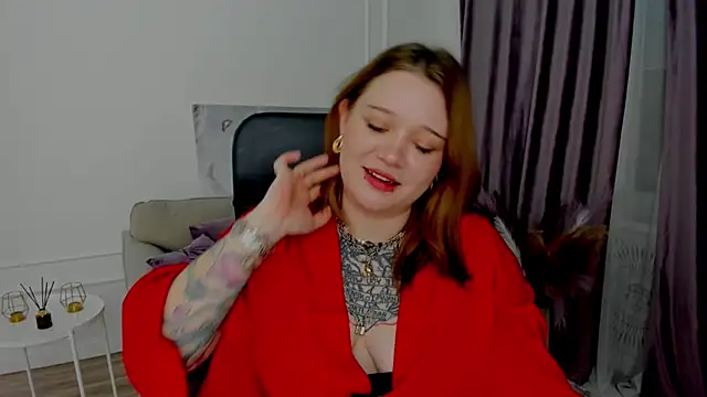 Snapshot of MoonLghte chatting on 01/15/25, 10:46 MoonLghte online show from 01/15/25, 10:46