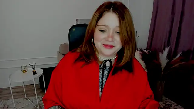 Snapshot of MoonLghte chatting on 01/19/25, 12:50 MoonLghte online show from 01/19/25, 12:50