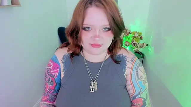 MoonLghte online show from 03/19/26, 03:32