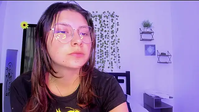 Noellesable online show from 12/28/24, 04:09