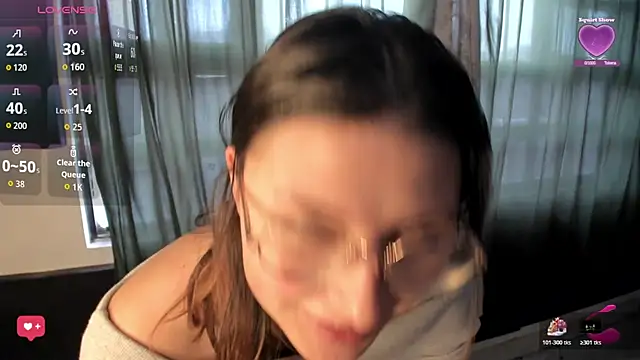 Noellesable online show from 10/28/25, 05:15