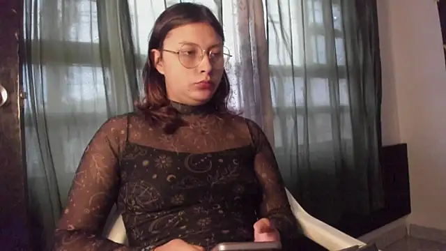 Noellesable online show from 11/12/25, 05:24