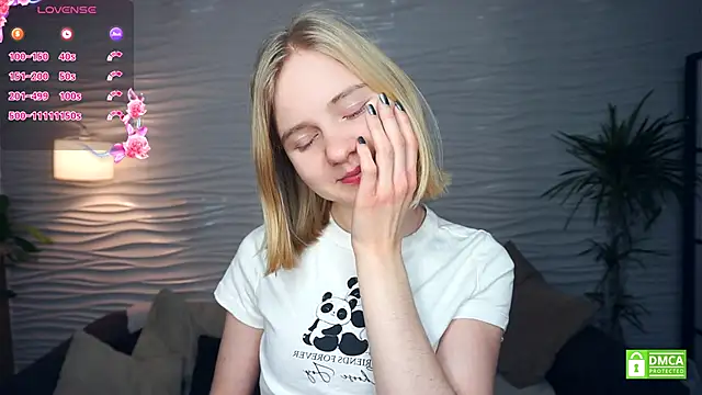 OdelinaFicken online show from 12/18/25, 04:18