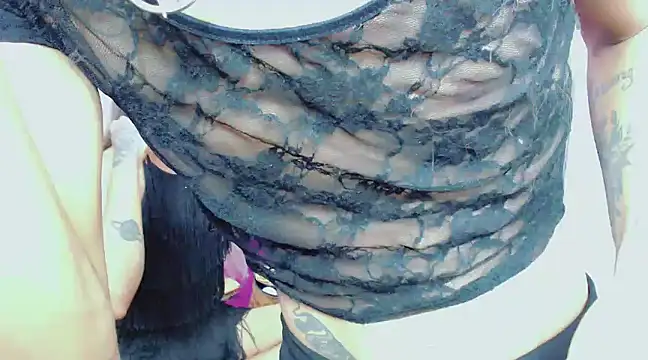 Snapshot of Luna_and_valery chatting on 12/11/24, 03:13 Luna and valery online show from 12/11/24, 03:13