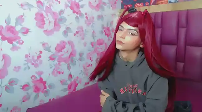 Snapshot of Luna_and_valery chatting on 02/12/25, 07:35 Luna and valery online show from 02/12/25, 07:35