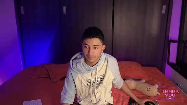 Snapshot of khonsu_s chatting on 12/10/24, 01:32 khonsu s online show from 12/10/24, 01:32