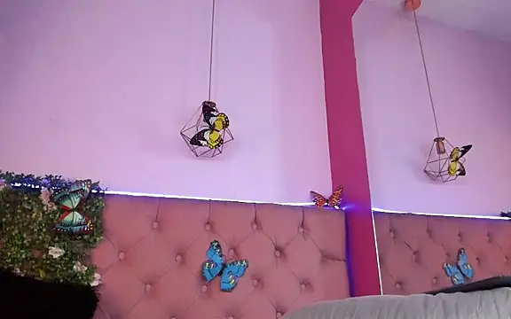 Snapshot of Anastasia_Whitee chatting on 01/31/25, 03:33 Anastasia Whitee online show from 01/31/25, 03:33