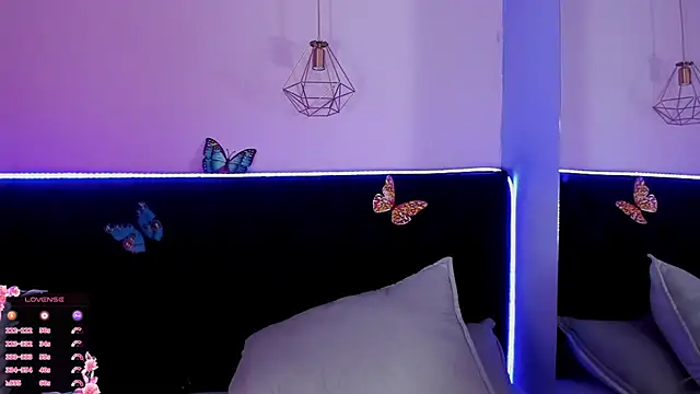 Snapshot of Anastasia_Whitee chatting on 11/19/25, 02:44 Anastasia Whitee online show from 11/19/25, 02:44