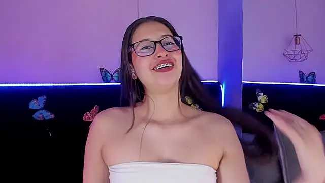 Snapshot of Anastasia_Whitee chatting on 02/15/26, 02:30 Anastasia Whitee online show from 02/15/26, 02:30