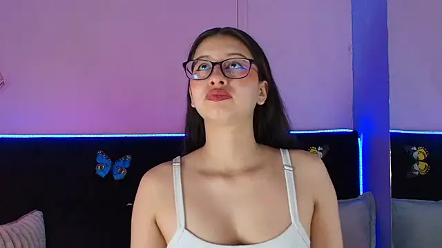 Snapshot of Anastasia_Whitee chatting on 05/17/26, 12:12 Anastasia Whitee online show from 05/17/26, 12:12