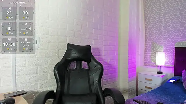 sweet kitty0110 online show from 11/25/25, 09:04