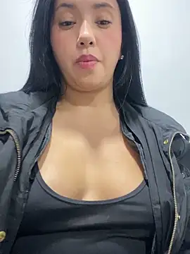 sweet kitty0110 online show from 04/05/26, 02:20