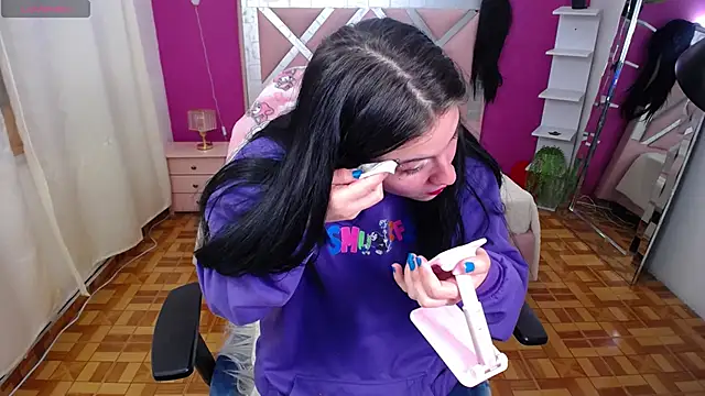 Kate Laurence  online show from 02/25/25, 01:41