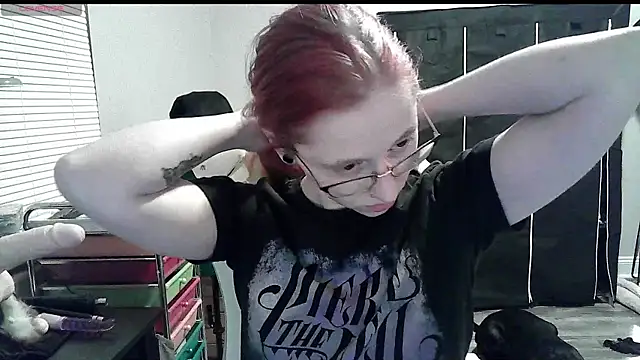 Snapshot of LilyFoxxx chatting on 01/08/25, 01:53 LilyFoxxx online show from 01/08/25, 01:53