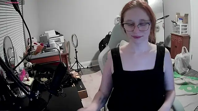 Snapshot of LilyFoxxx chatting on 10/01/25, 03:12 LilyFoxxx online show from 10/01/25, 03:12