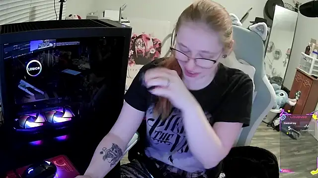 Snapshot of LilyFoxxx chatting on 11/29/25, 06:16 LilyFoxxx online show from 11/29/25, 06:16