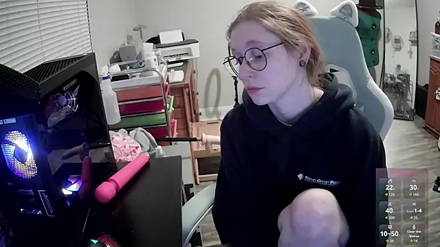 Snapshot of LilyFoxxx chatting on 02/11/26, 07:02 LilyFoxxx online show from 02/11/26, 07:02