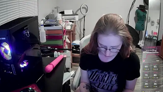 Snapshot of LilyFoxxx chatting on 03/04/26, 06:08 LilyFoxxx online show from 03/04/26, 06:08