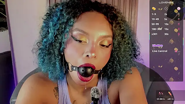 Snapshot of ened_nessa chatting on 09/24/25, 01:03 ened nessa online show from 09/24/25, 01:03