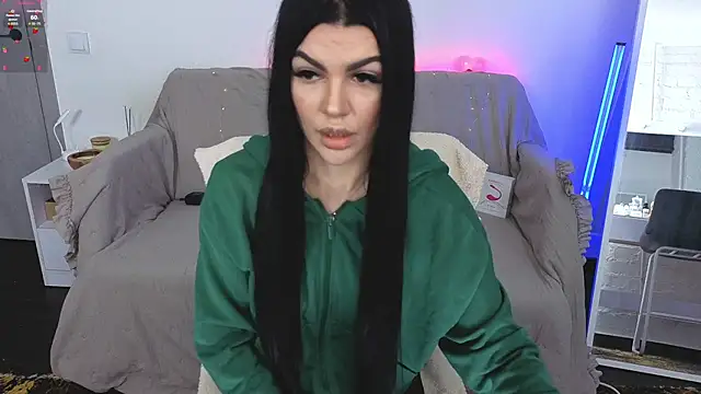 Tiffany lab online show from 10/03/25, 12:24