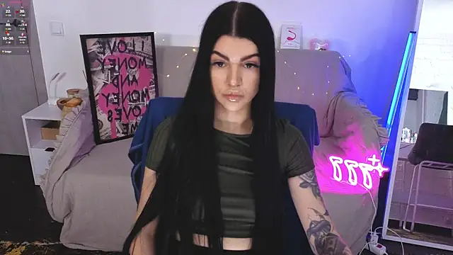 Tiffany lab online show from 11/05/25, 01:22