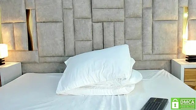 valtira nova online show from 03/28/26, 08:08