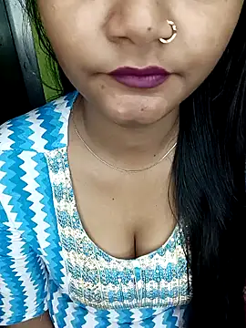 Snapshot of NOTY-LOVE-05 chatting on 01/22/25, 07:14 NOTY-LOVE-05 online show from 01/22/25, 07:14