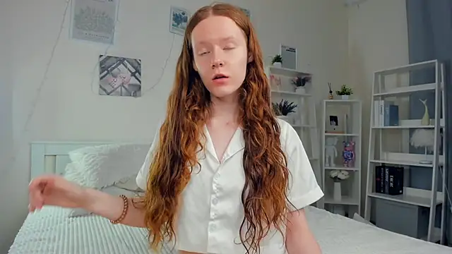 ZaraBluitt online show from 11/26/25, 07:42