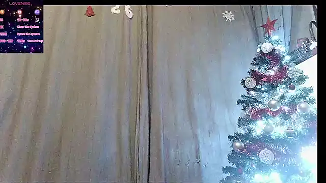 Snapshot of Skinnyshiny_boy chatting on 12/13/25, 11:43 Skinnyshiny boy online show from 12/13/25, 11:43