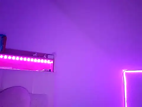 nicole77745 online show from 03/05/26, 10:50