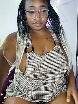 TheeNicole online show from 03/08/25, 10:45