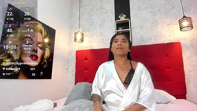 SilvannaFit online show from 03/23/25, 02:04