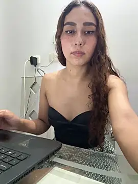 Snapshot of CANDYXXX- chatting on 12/16/24, 12:26 CANDYXXX- online show from 12/16/24, 12:26