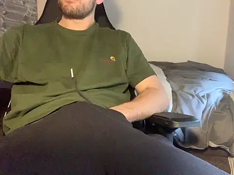 Snapshot of taallguyy_196 chatting on 02/28/25, 01:25 taallguyy 196 online show from 02/28/25, 01:25