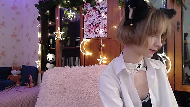 cloudgirrl online show from 02/26/25, 09:58