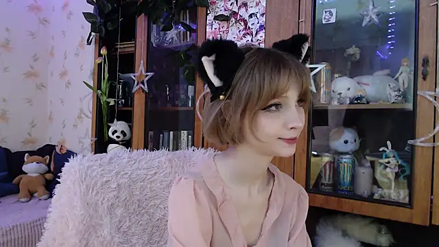 cloudgirrl online show from 03/12/25, 09:23