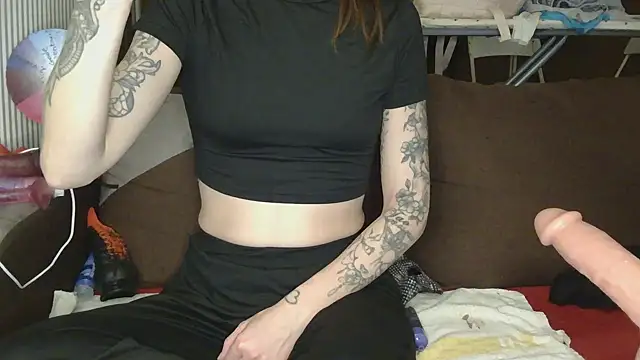 liloucamchaudee online show from 02/15/26, 08:05