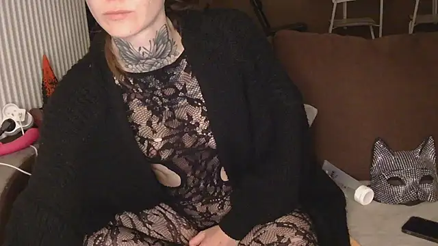 liloucamchaudee online show from 04/14/26, 07:20