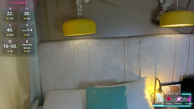 frreeya online show from 11/19/25, 03:12