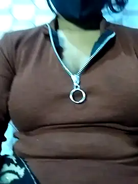 Shivani Tivari online show from 12/28/24, 10:47