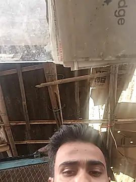 Snapshot of Skinny_Bigass_23 chatting on 10/15/25, 08:36 Skinny Bigass 23 online show from 10/15/25, 08:36