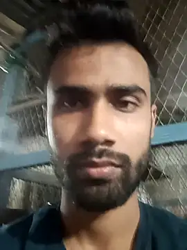 Snapshot of Skinny_Bigass_23 chatting on 10/31/25, 01:01 Skinny Bigass 23 online show from 10/31/25, 01:01