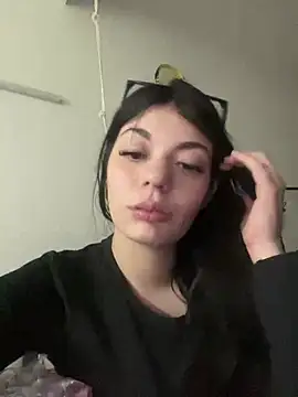 candycamiila online show from 08/01/26, 08:02