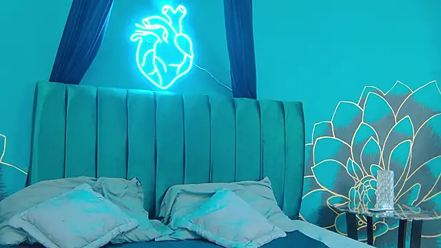 Lunamistyc online show from 02/02/26, 08:07