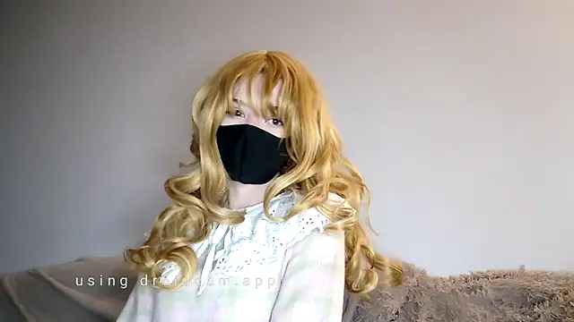 MirraMissu online show from 12/02/24, 12:19