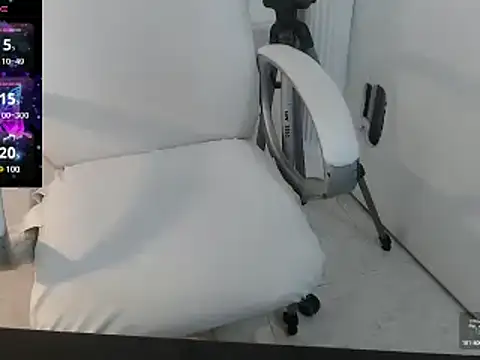 ariana crazzy online show from 01/23/25, 08:13