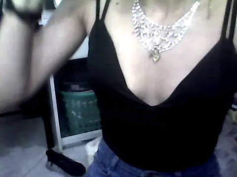 ariana crazzy online show from 03/12/25, 12:47