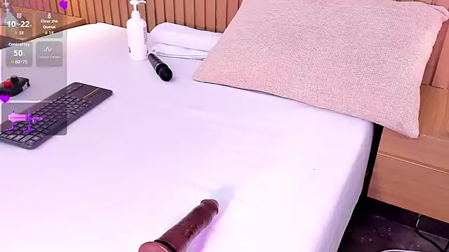 sexy mich 18 online show from 12/22/25, 03:58